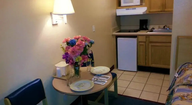 Четырёхместный номер Economy Cornerstone Lodge of Foley