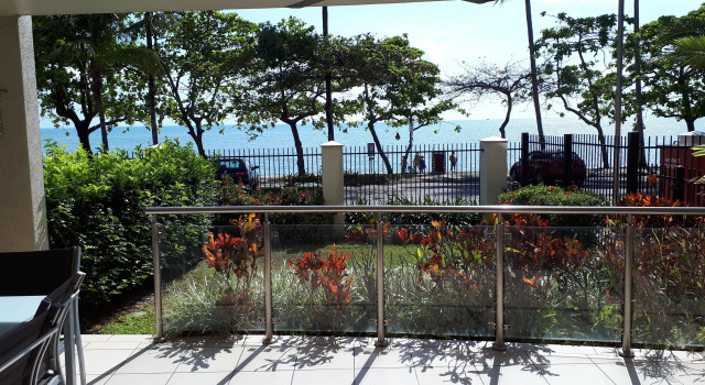 Апартаменты Meridien Beachfront Apartments at Trinity Beach