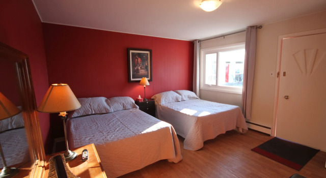 Четырёхместный номер Standard Motel de LAnse et Camping Rimouski