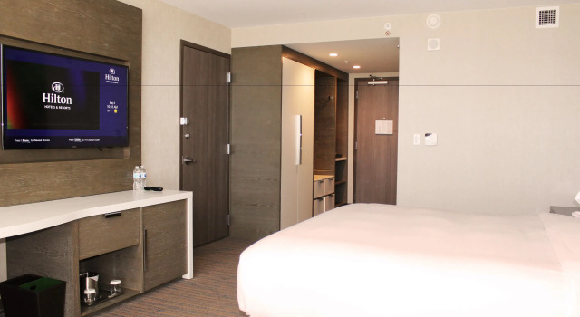 Двухместный номер Standard Hilton Cleveland Downtown