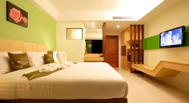 Номер Deluxe Patong Kalim Unparalleled Sea View B&B Resort