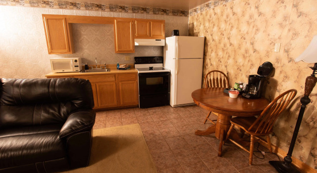 Двухместный люкс Blue Spruce Motel