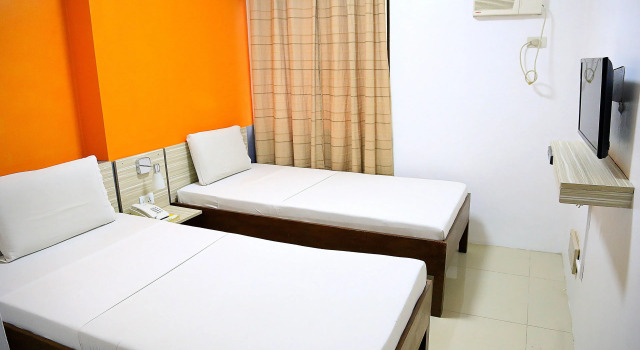 Двухместный номер Standard Travelbee Business Inn