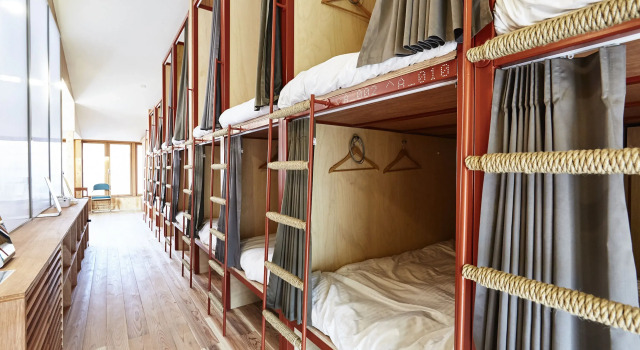 Bett im Wohnheim utsuwa Designed Hostel