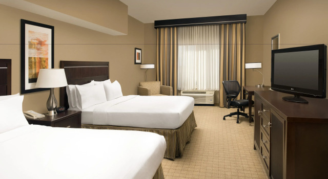 Четырёхместный номер Standard DoubleTree by Hilton Denver International Airport, CO