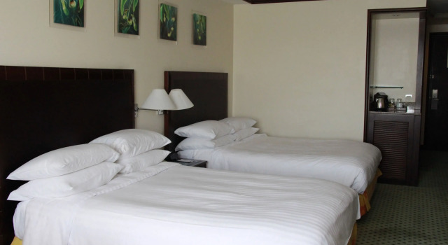 Четырёхместный номер Deluxe Miri Marriott Resort & Spa