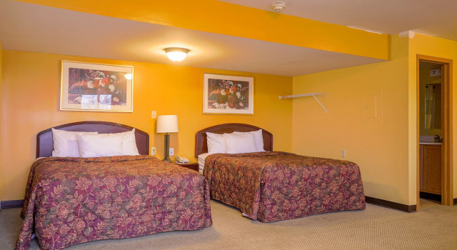 Четырёхместный номер Standard Regal Inn Coffeyville KS US 169