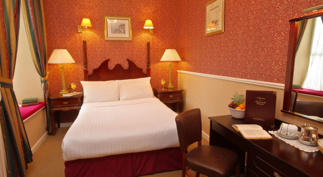 Двухместный номер Standard Atlantic Hotel