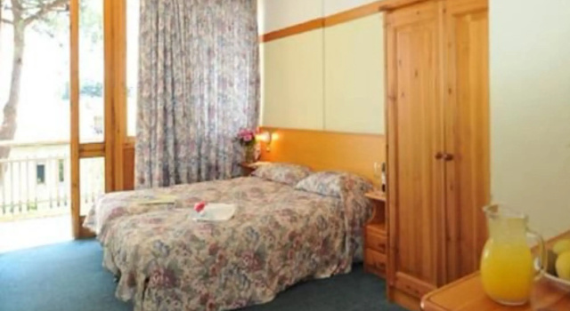 Трёхместный номер Standard Hotel Marco Polo