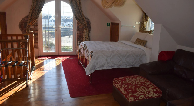 Номер Deluxe Riverside Escape