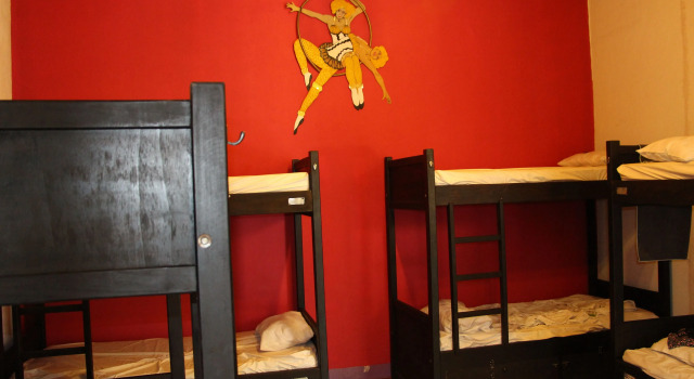 Кровать в общем номере (женский номер) Viajero Hostel Cali & Salsa School