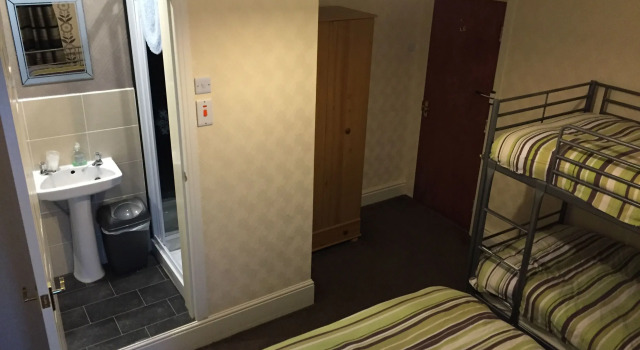 Четырёхместный семейный номер Standard The Trentham Hotel