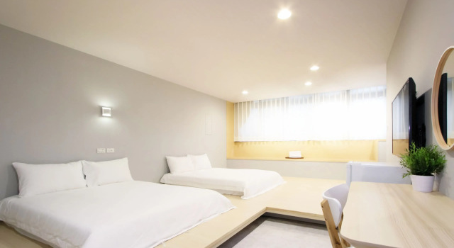 Четырёхместный номер Standard Place Inn Taipei