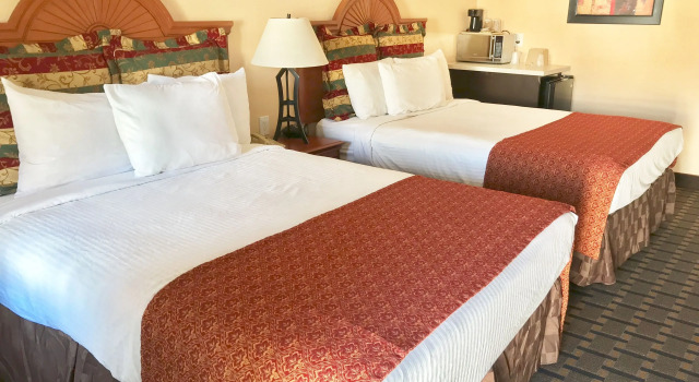 Четырёхместный номер Standard Lemon Tree Hotel and Suites