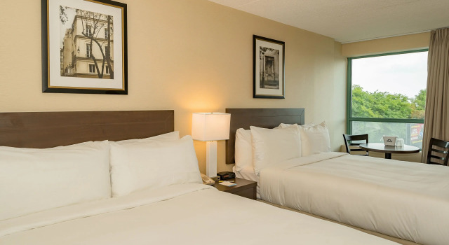 Двухместный номер Standard Days Inn by Wyndham Niagara Falls Lundys Lane