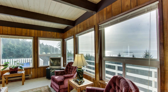 Люкс Beachfront Alpine Chalets