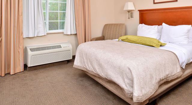 Двухместный люкс Candlewood Suites Lafayette - River Ranch by IHG