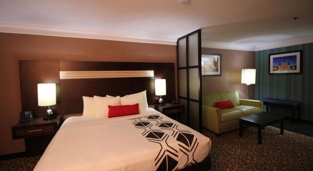 Двухместный люкс Best Western Slidell Hotel