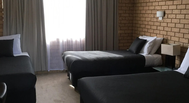 Номер Standard Avondel Motor Inn