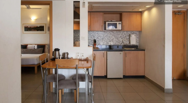 Семейные апартаменты с 2 комнатами Tristar Serviced Apartments