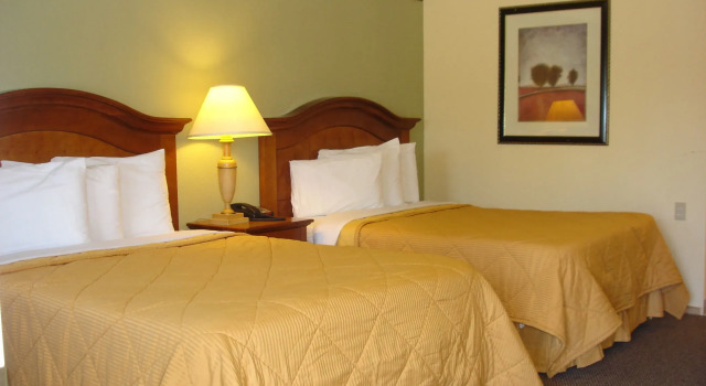 Четырёхместный номер Standard Valueinn Eugene - Airport