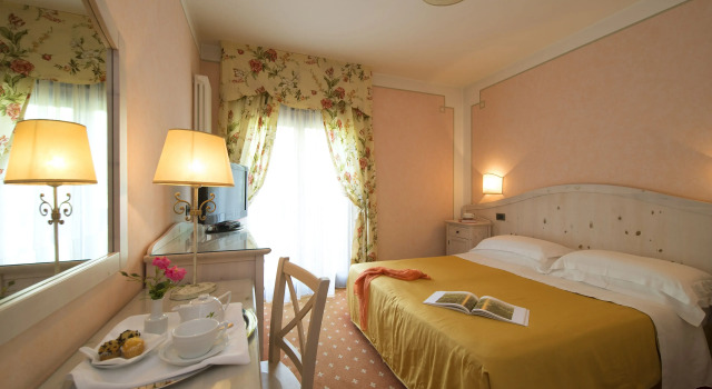 Двухместный номер Strawberry Economy Hotel Du Lac
