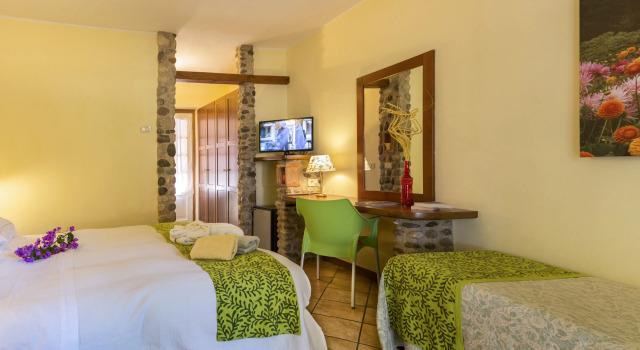 Трёхместный номер Superior West Garda Hotel