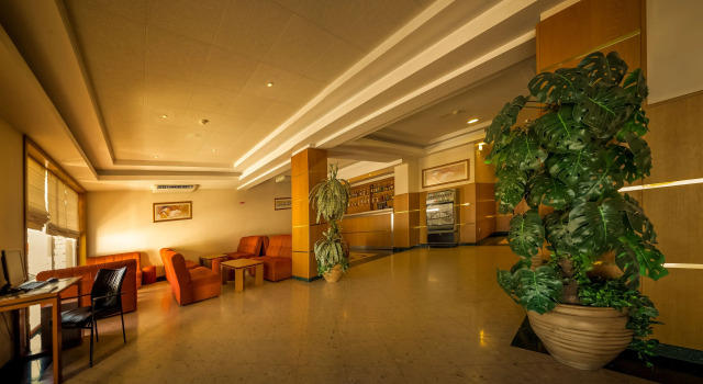 Santa Eufémia Covilhã Hotel, Забронировать Отель Отели Ковильян с завтраком, рядом с Covilha Hospital, Завтраки