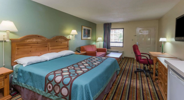 Dobbelt suite Super 8 Norcross