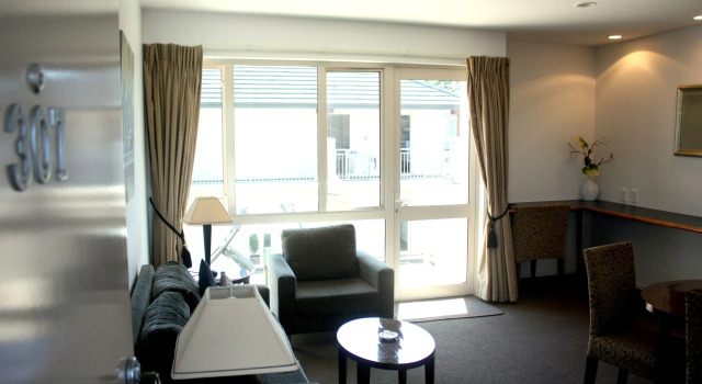 Апартаменты Executive Cedar Grove Motor Lodge