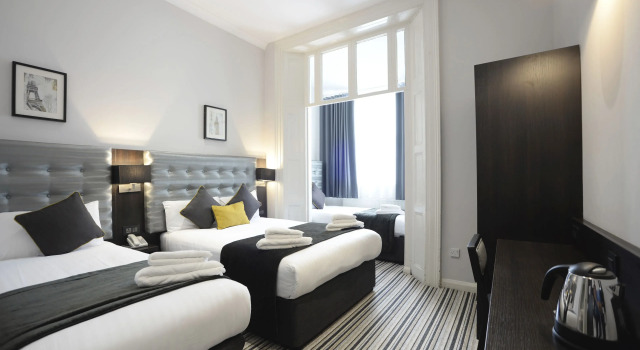 Четырёхместный номер Standard Airways Hotel London