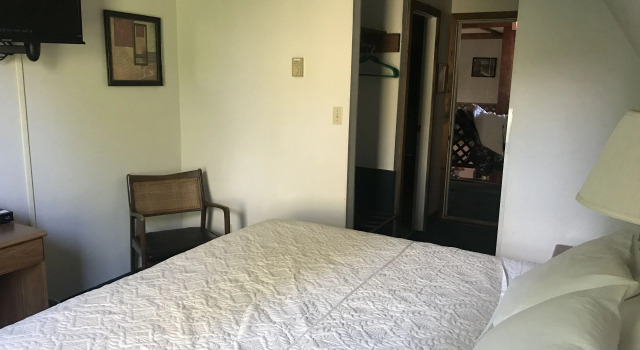 Двухместный номер Standard Lake Ontario Motel & Inn