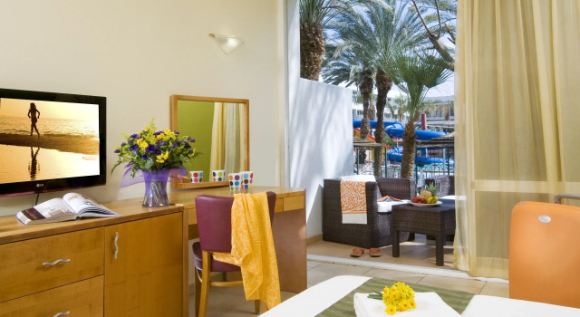 Habitación Superior con vista a la piscina Leonardo Club Eilat - All Inclusive