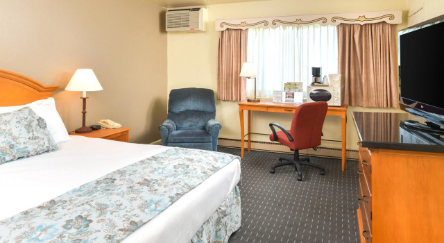 Двухместный номер Svendsgaards Lodge- Americas Best Value Inn & Suites