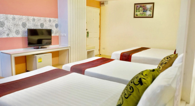 Номер Standard The Konnect Hotel