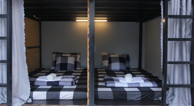 Кровать в общем номере Amazon 1 Hostel