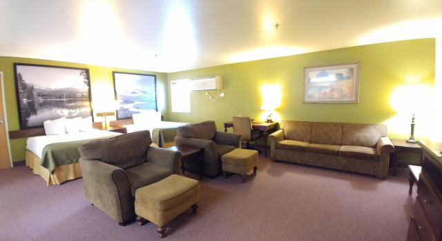 Vierer Suite Super 8 by Wyndham McCall