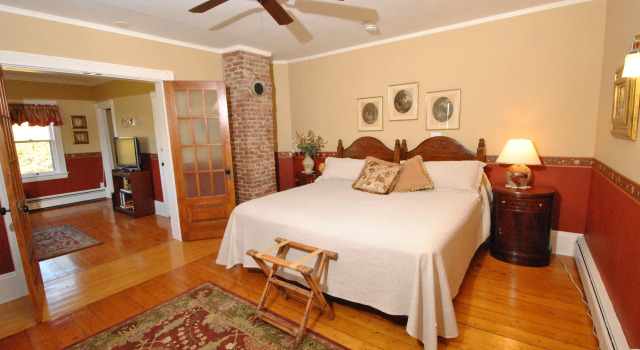 Люкс Dominion Hill Country Inn