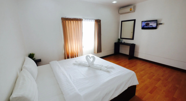 Двухместный номер Superior Basic Line Hotel @ Loikroh