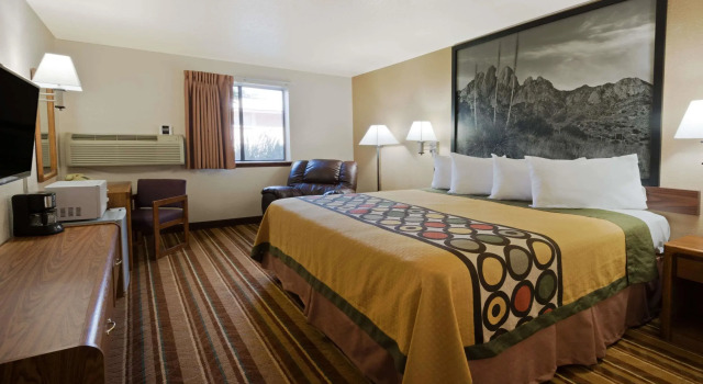 Двухместный люкс Super 8 by Wyndham Las Cruces/White Sands Area