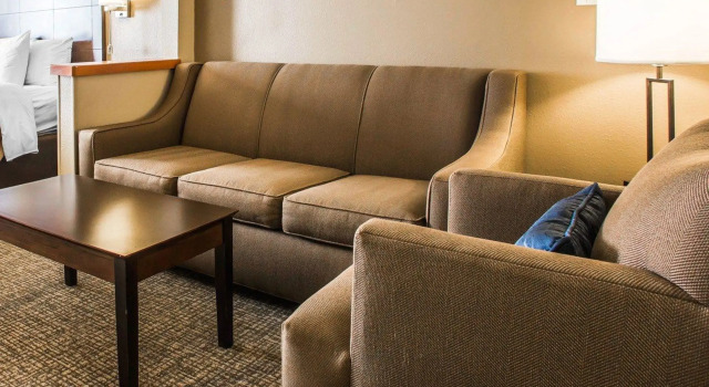 Двухместный люкс Comfort Inn & Suites Waterloo - Cedar Falls