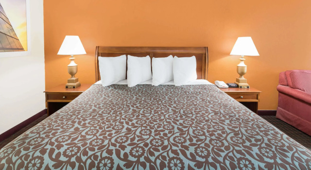 Двухместный номер Standard Days Inn by Wyndham Orangeburg South