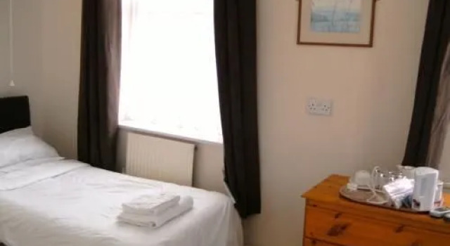 Standard Einzel Zimmer Regent Maritime Hotel