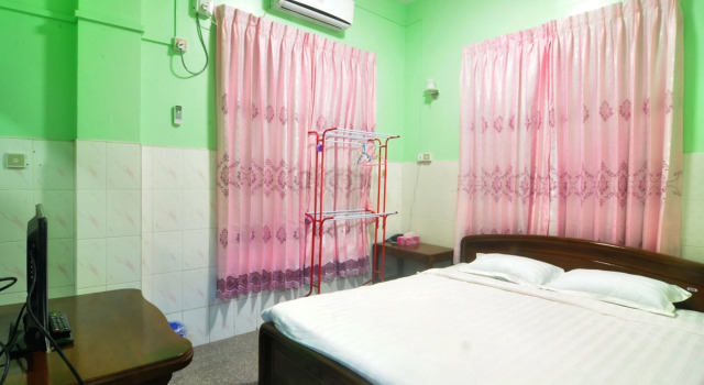 Номер Deluxe Saw Nyein San Guest House