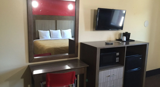 Четырёхместный номер Standard Brick Motor Inn