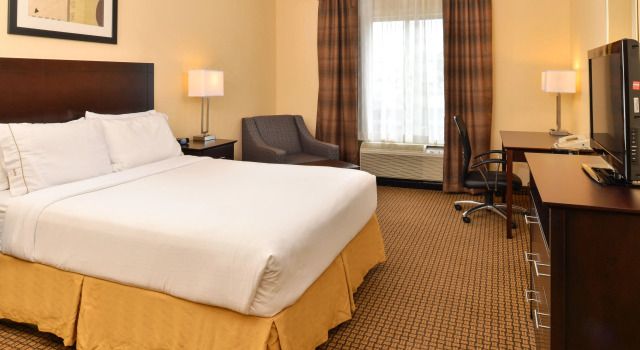 Двухместный номер Standard Holiday Inn Express Hotel & Suites Greenville by IHG