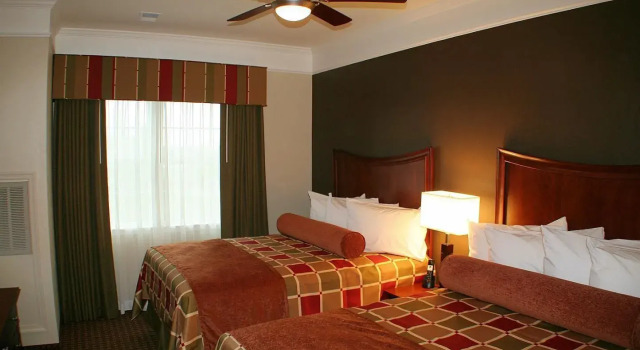 Четырёхместный люкс Best Western Plus Easton Inn & Suites