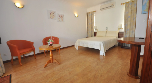 Студия La Pointe Villas