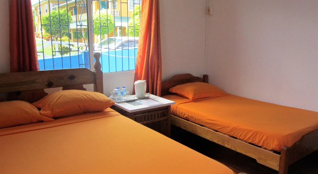 Трёхместный номер Standard c 1 комнатой Millers Guest House