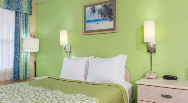 Двухместный номер Standard Days Inn by Wyndham Bradenton I-75